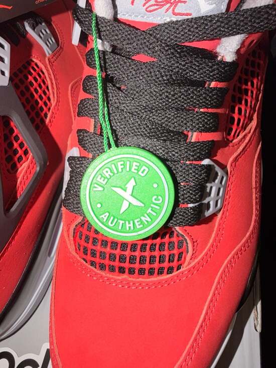 Air Jordan 4 Retro \'Toro Bravo\' 2013 Size 9.5